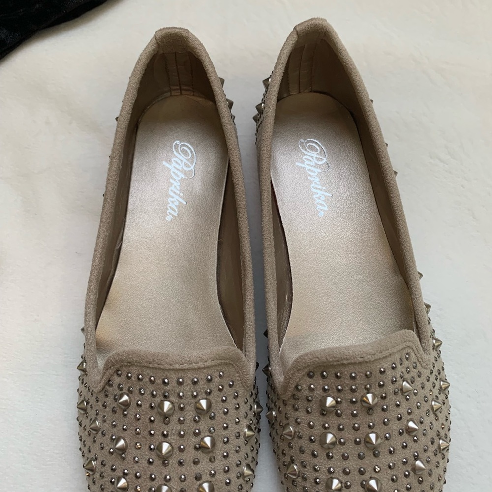 Taupe studded ladies ballet flats - Picture 3 of 6